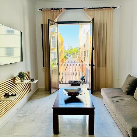 Apartamento Con Balcon Castilla Triana Sevilla Eksteriør billede