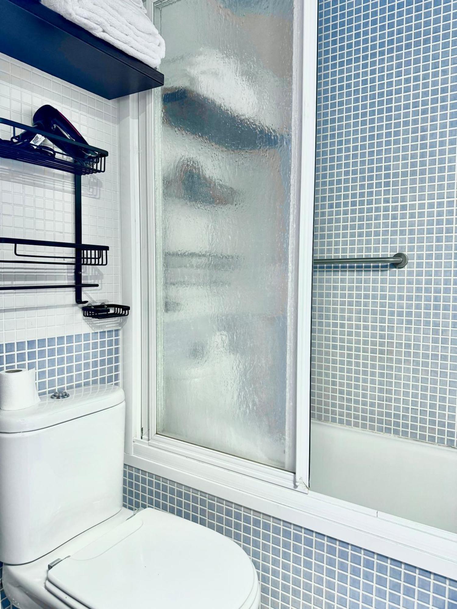 Apartamento Con Balcon Castilla Triana Sevilla Eksteriør billede